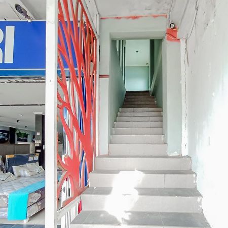 Reddoorz Syariah Near Q-Mall Banjarbaru Martapura  Exterior foto